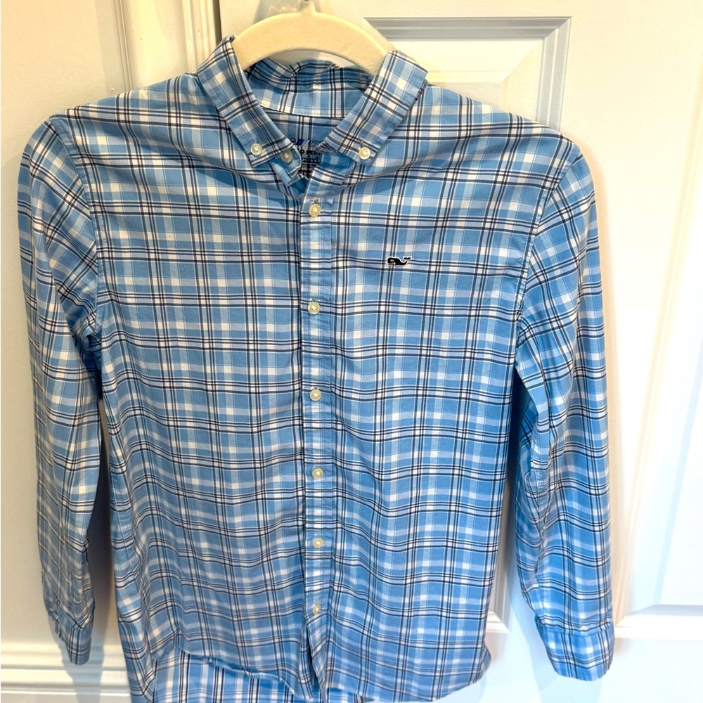 Boys performance Vineyard Vines Blue Plaid Shirt EUC Easter size M (12-14)